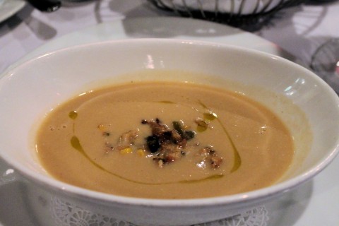 Cauliflower soup with many other flavors.