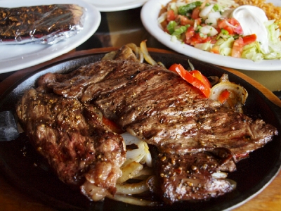 Monterrey-style steak fajitas at La Carreta.
