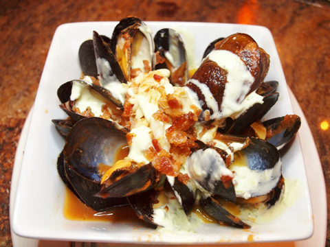 OrleansGrapevine-Mussels-